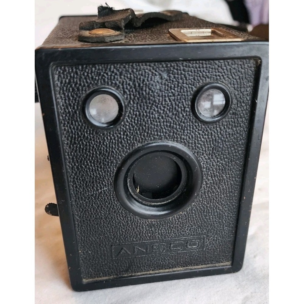 Vintage 1947 Agfa Ansco B2 Cadet Roll Film Box Camera